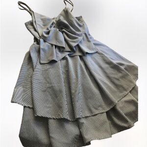 Reverse size small pin stripped dress excellent condition see pics